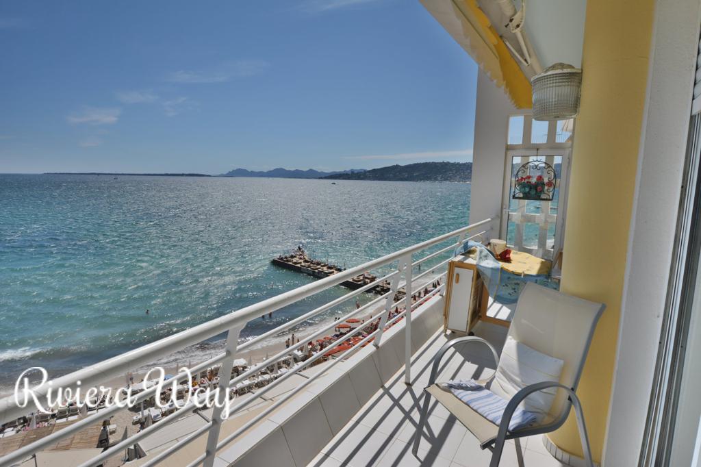 Apartment in Antibes, photo #6, listing #86227512