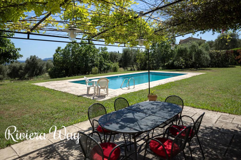 10 room villa in Grasse, photo #7, listing #100163112