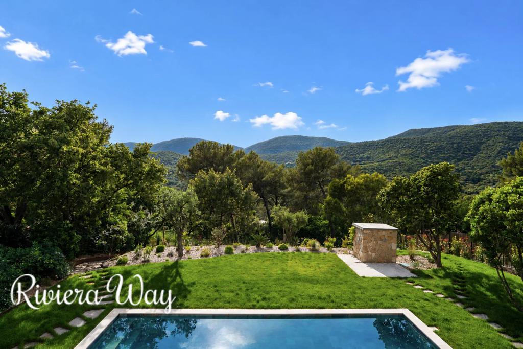 6 room villa in La Croix-Valmer, photo #2, listing #106276254