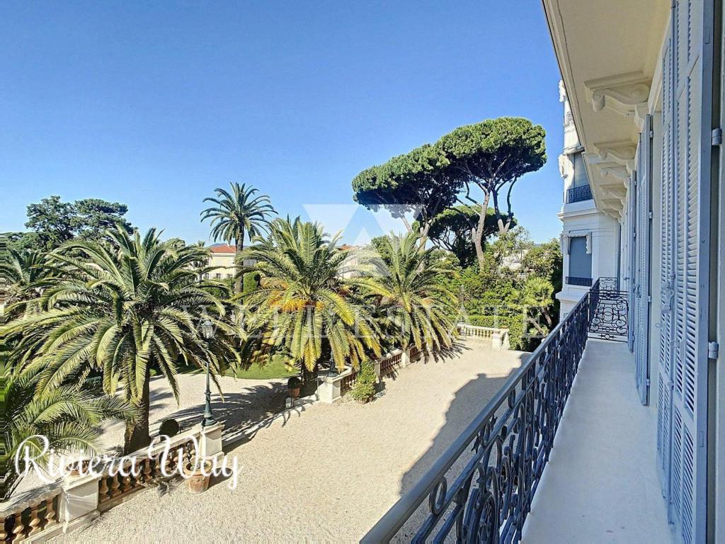 6 room apartment in Cannes, 200 m², photo #3, listing #94703952