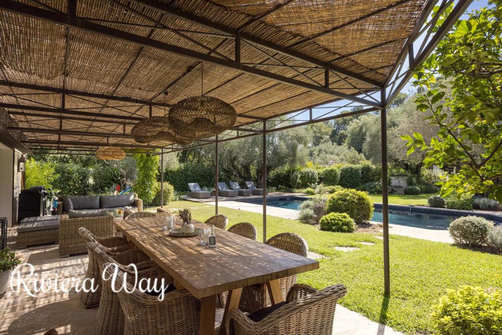 6 room villa in Mougins, photo #10, listing #107064594