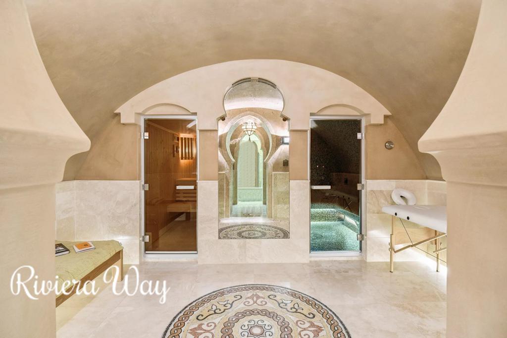 9 room villa in Figanières, photo #8, listing #103689684
