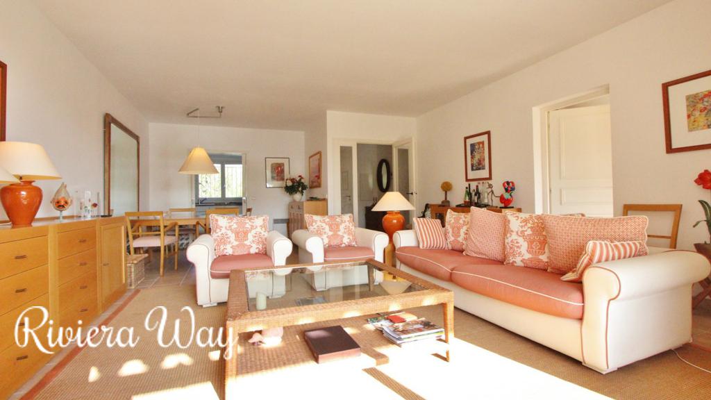4 room apartment in Cap d'Antibes, photo #5, listing #79079742