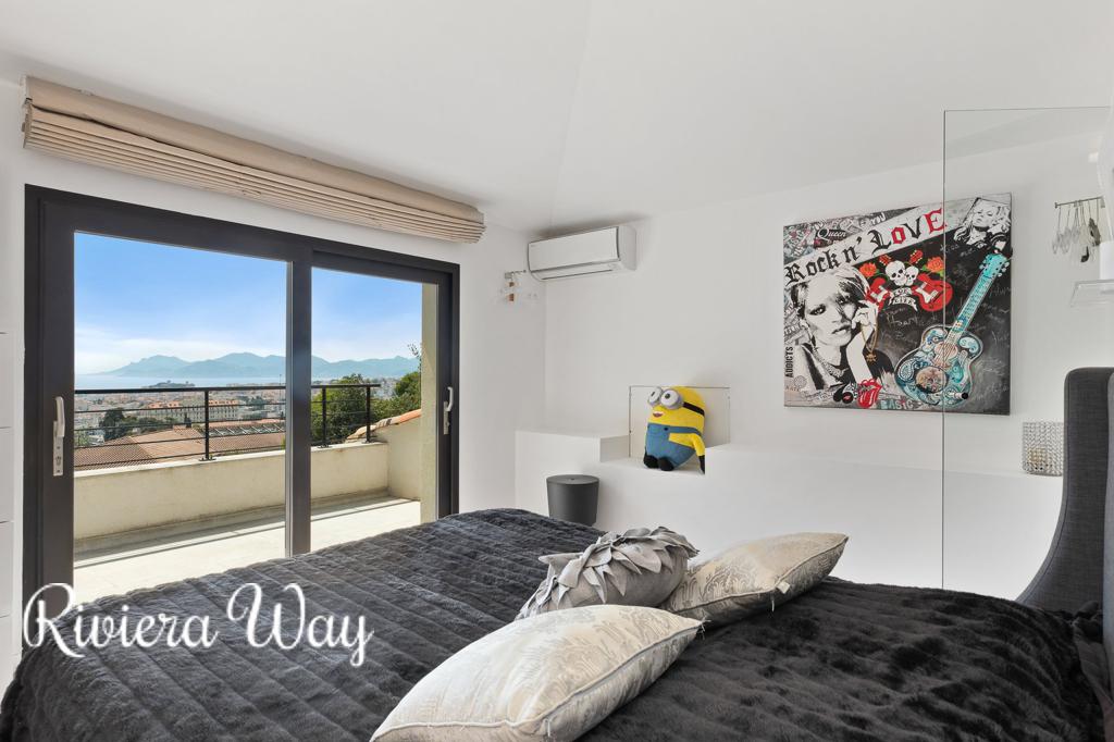 5 room villa in Cannes, photo #9, listing #79378362
