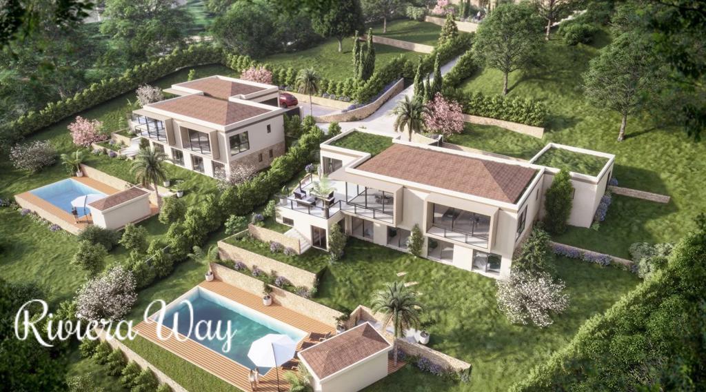 Development land in Mougins, photo #1, listing #102610704