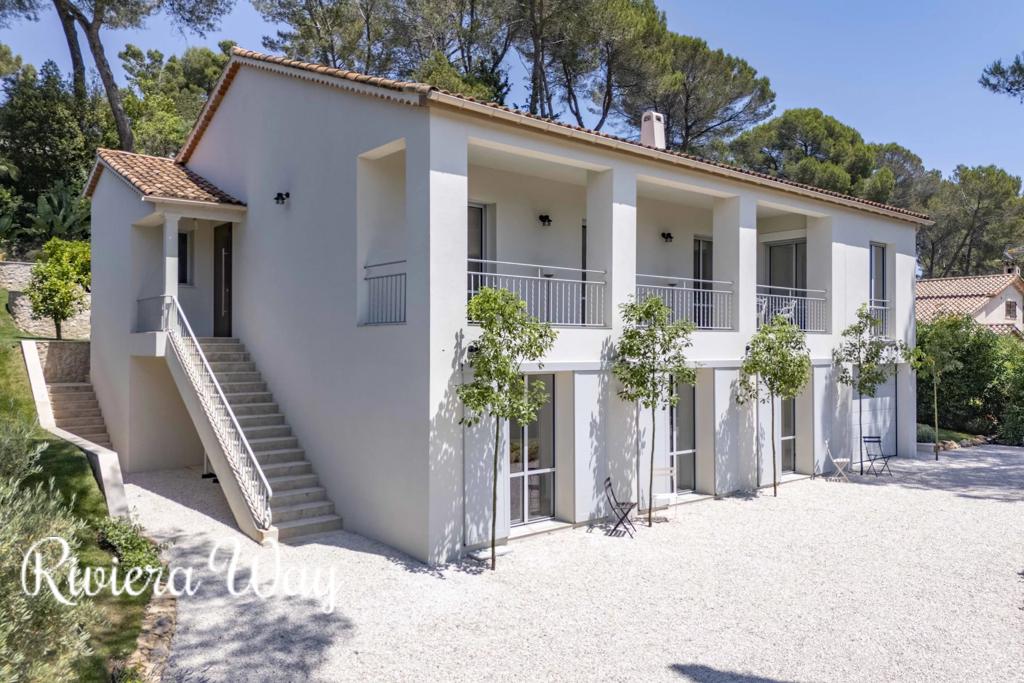 7 room villa in Mougins, photo #2, listing #103477668