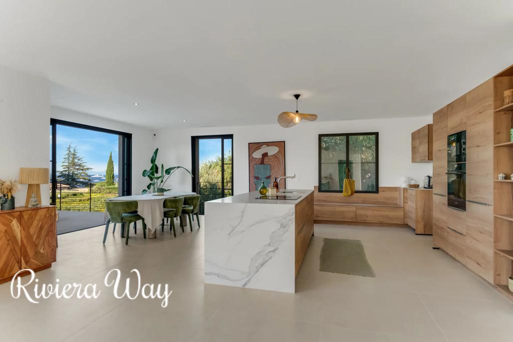6 room villa in Gassin, photo #9, listing #107034774