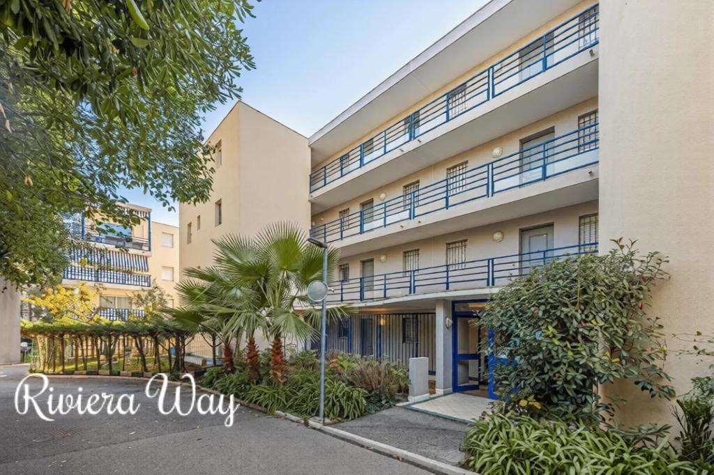 2 room apartment in Cannes, photo #3, listing #105909510