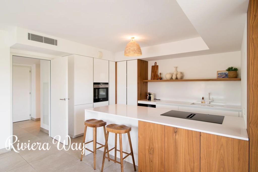 4 room penthouse in Mougins, photo #6, listing #106515906