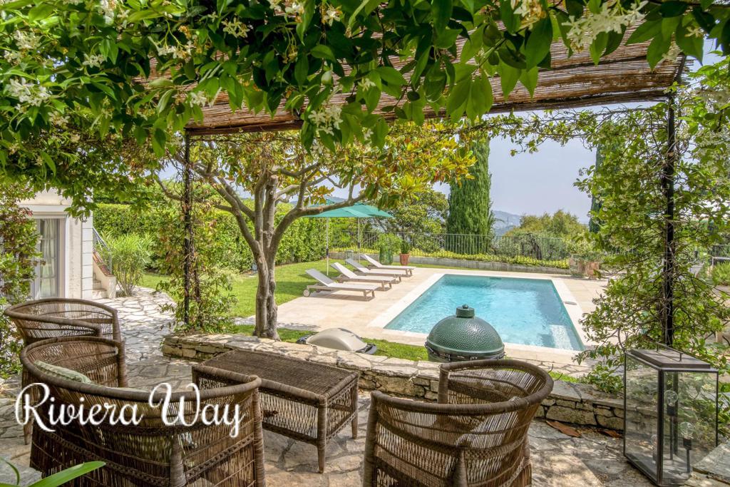 6 room villa in Mougins, photo #8, listing #103456164