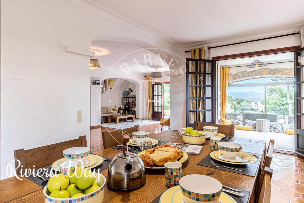 7 room villa in Cap d'Antibes, photo #4, listing #91047894