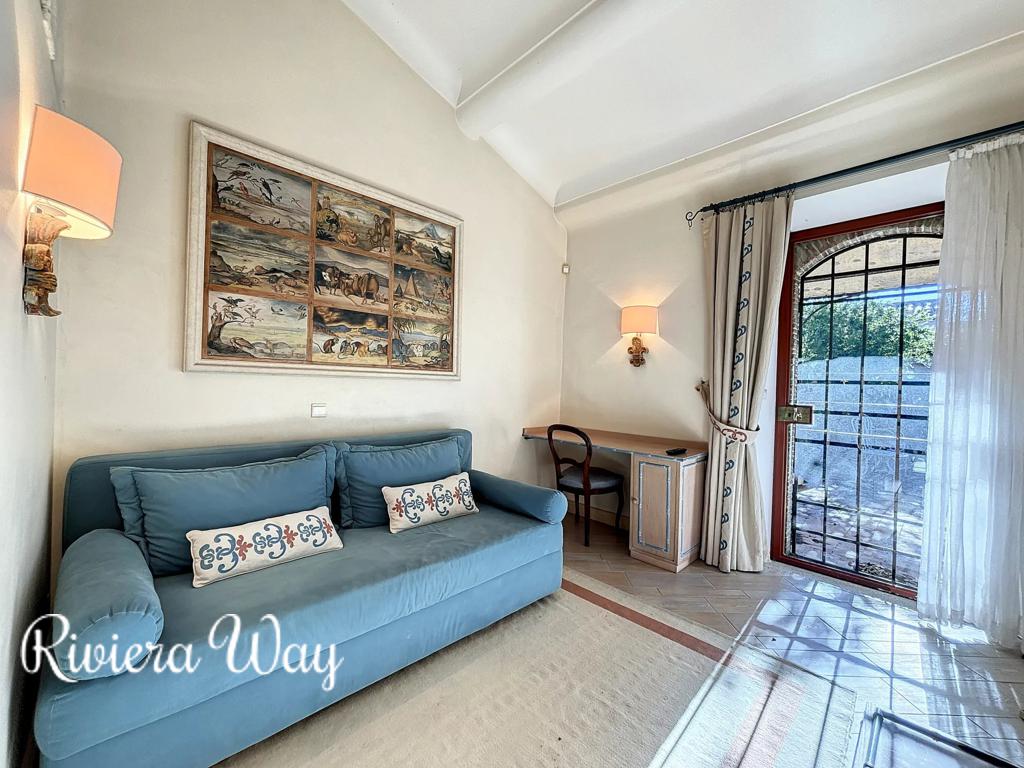3 room villa in Cap d'Antibes, photo #2, listing #98004102