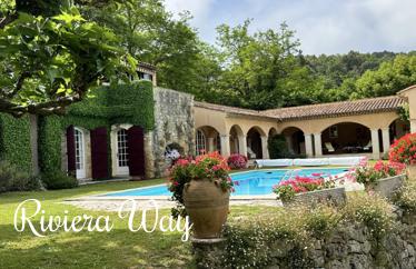 16 room villa in Cabris