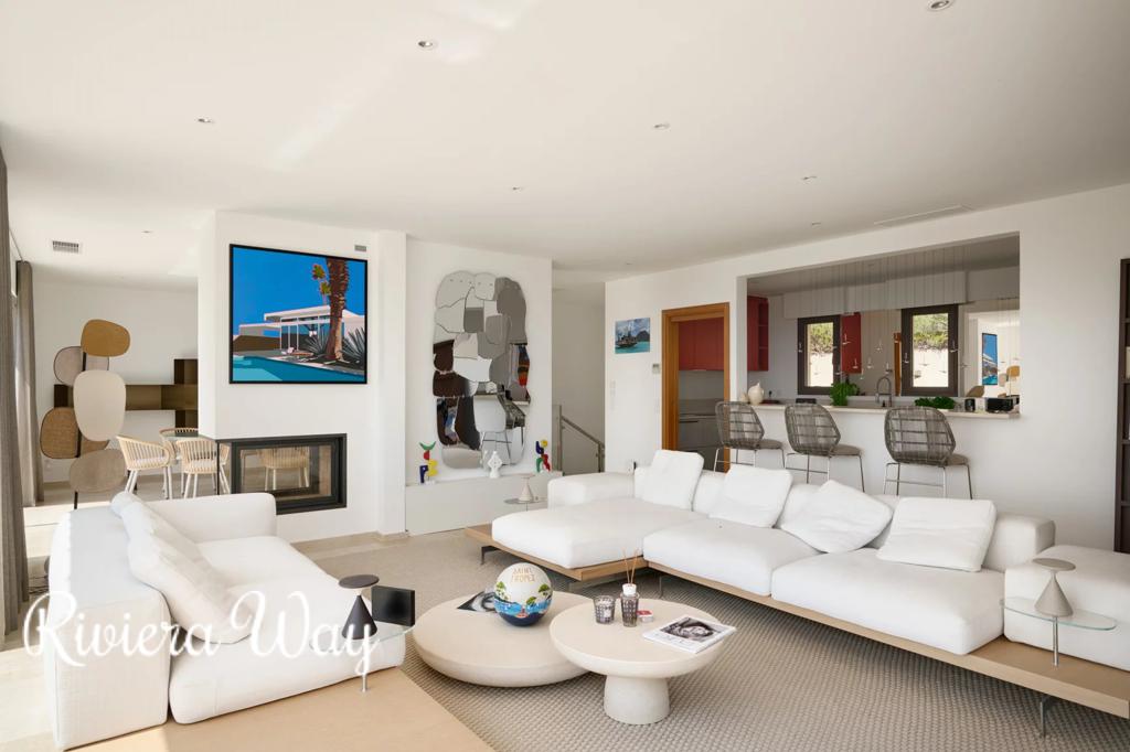 6 room villa in Grimaud, photo #5, listing #106650348