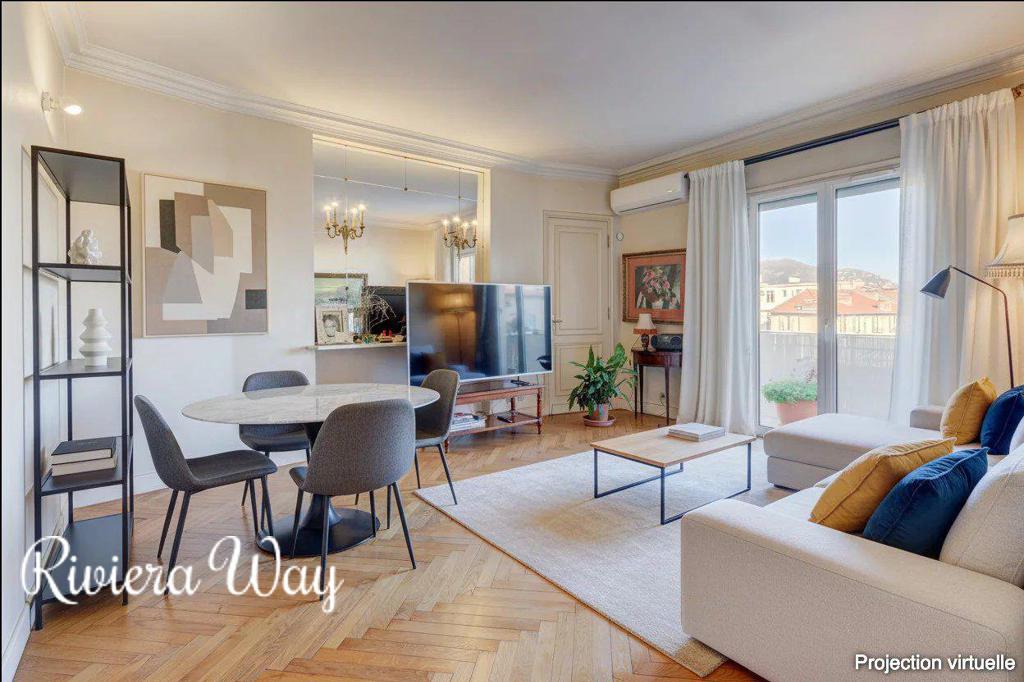 3 room penthouse in Le Carré d'Or, 88 m², photo #1, listing #105968352