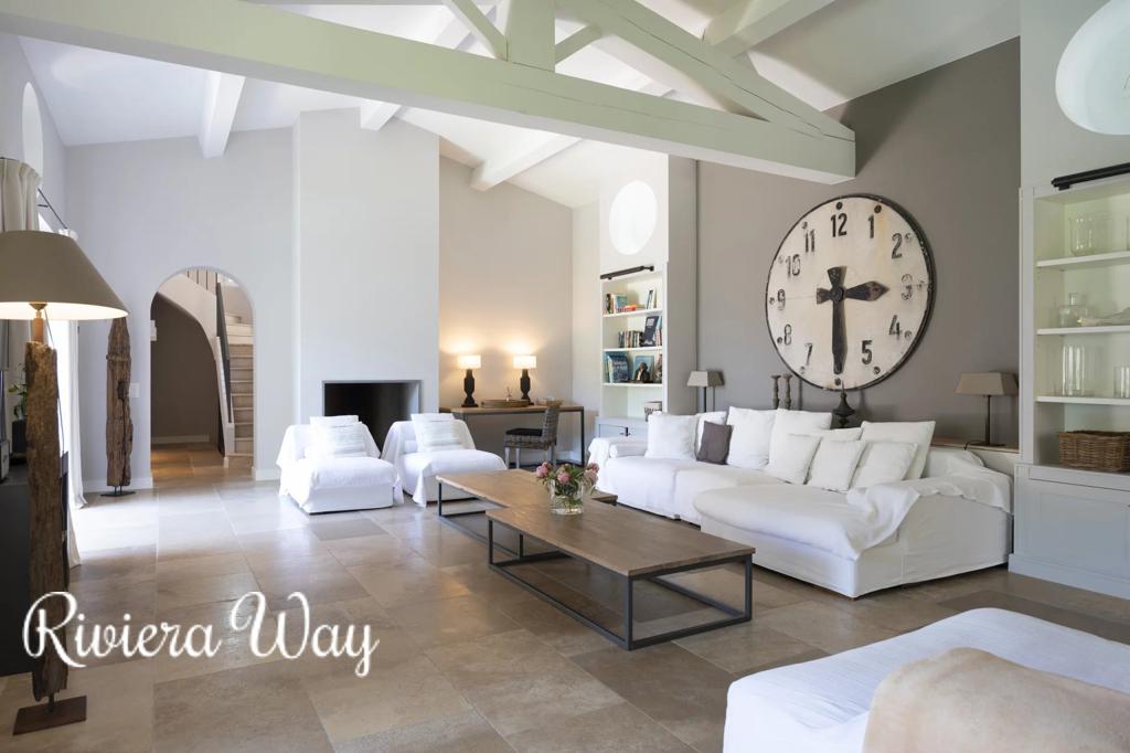 7 room villa in La Croix-Valmer, photo #7, listing #106407924
