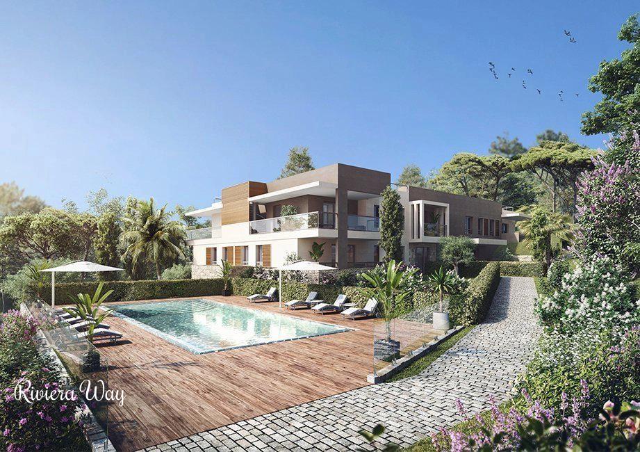 4 room villa in Mougins, photo #2, listing #84665742