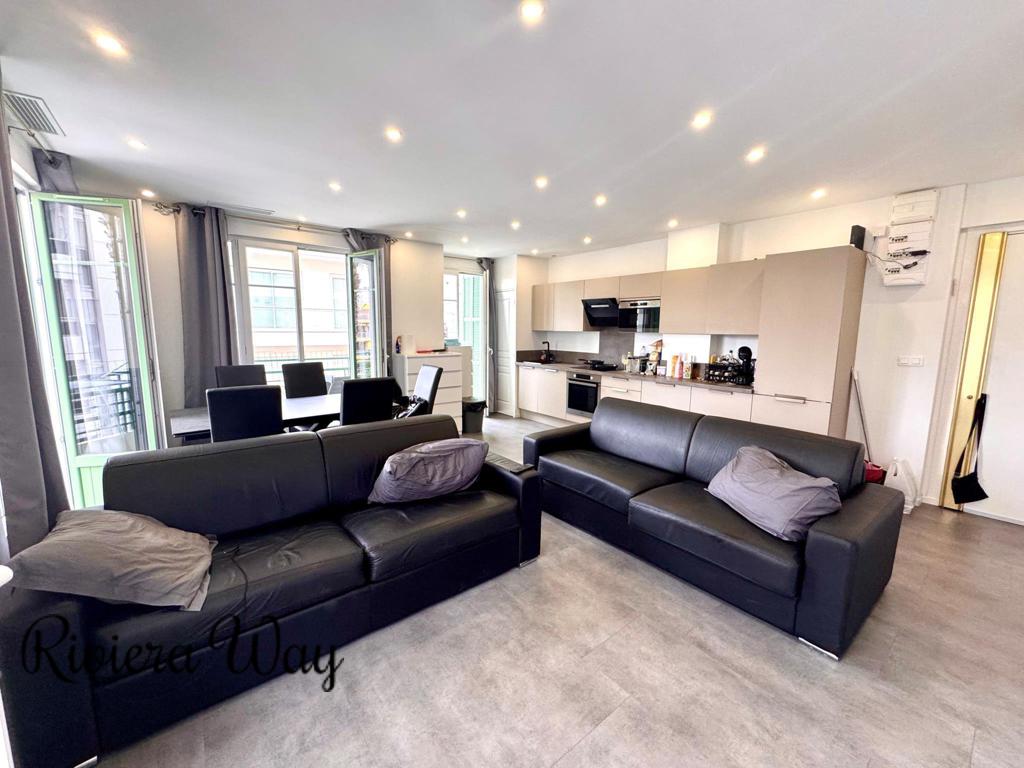 3 room apartment in Juan-les-Pins, 60 m², photo #1, listing #103962138