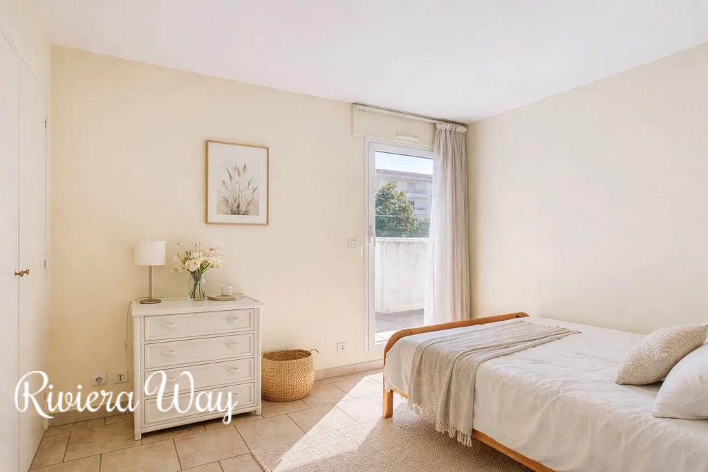 6 room apartment in Californie - Pezou, photo #4, listing #106038492