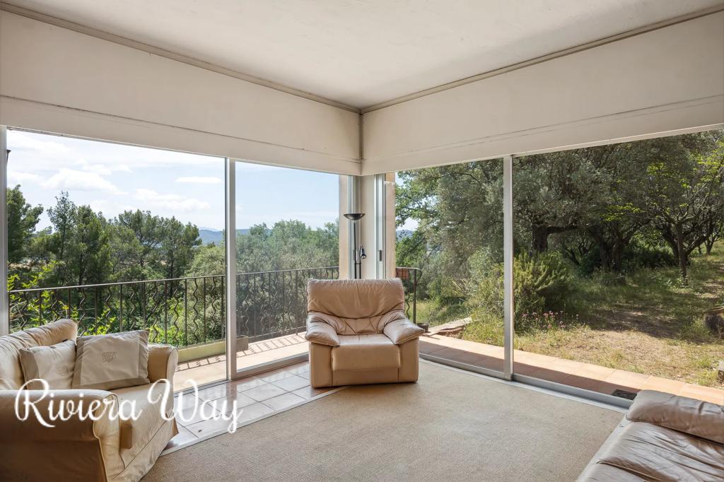 6 room villa in Fayence, photo #1, listing #103616982