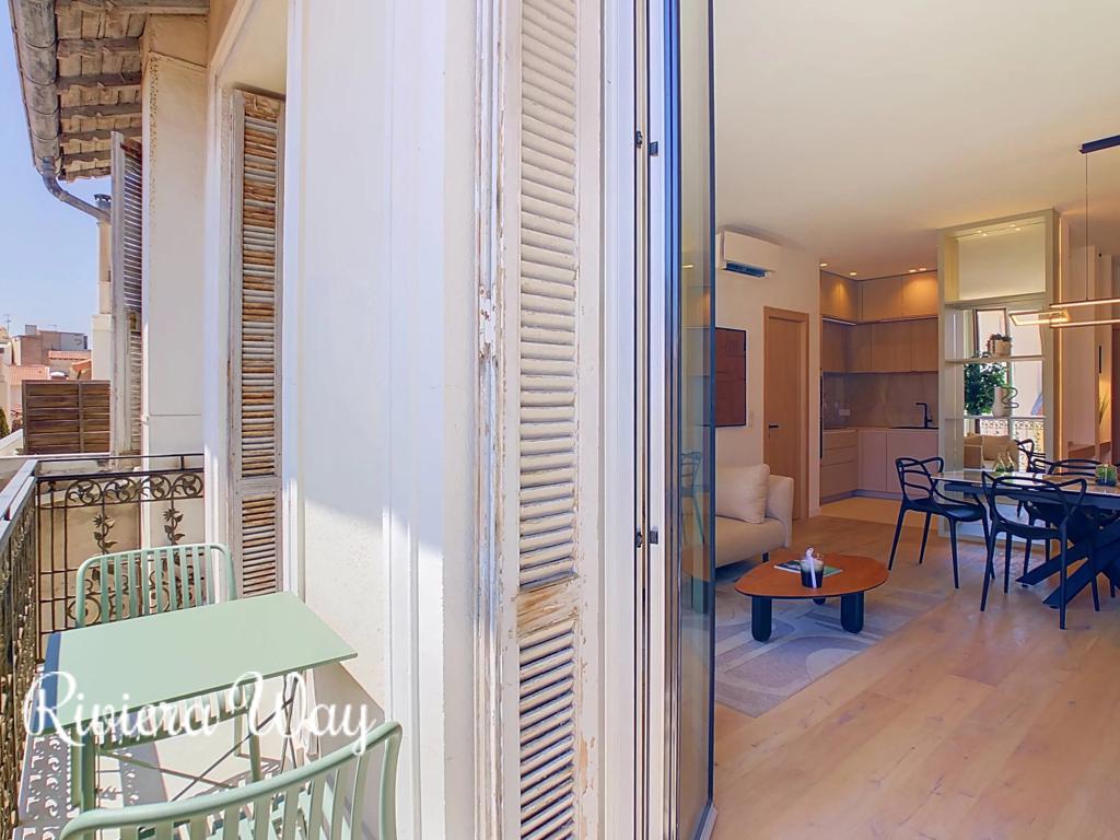 4 room apartment in Cannes, photo #2, listing #106594782