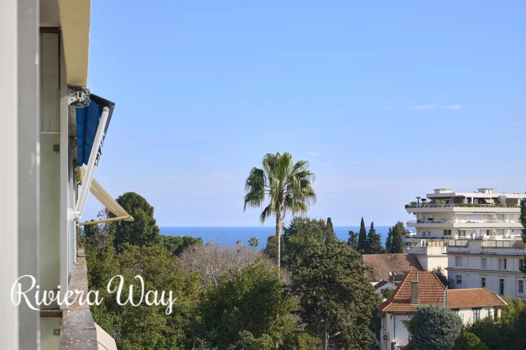 3 room apartment in Cannes, photo #5, listing #103863228