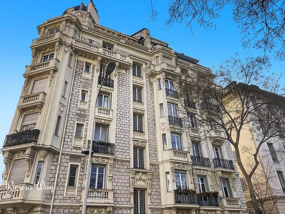 4 room apartment in Nice, photo #1, listing #106330350