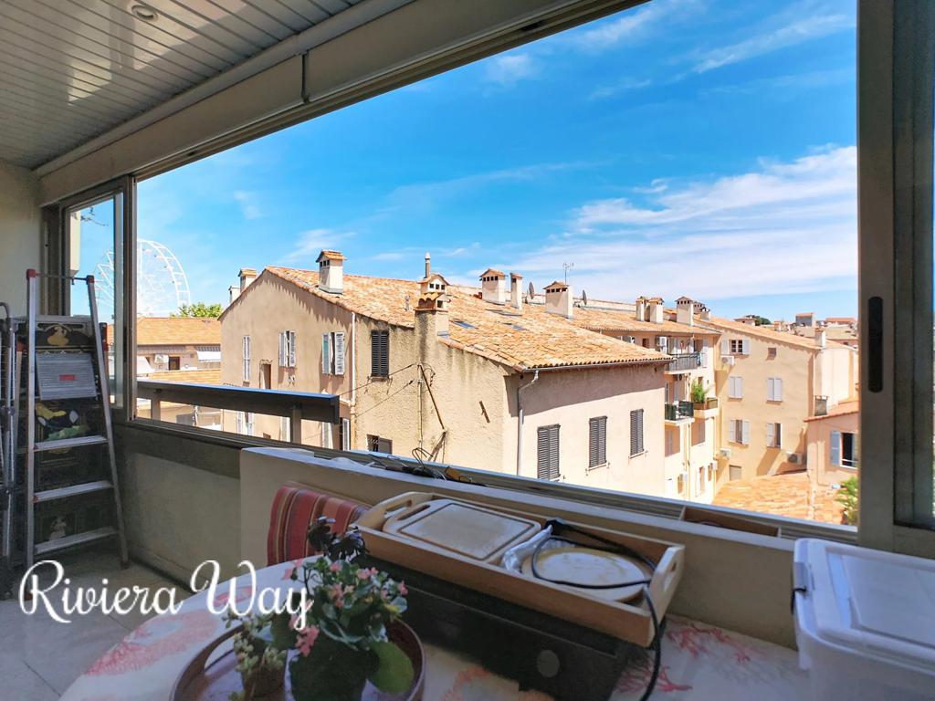 Apartment in Antibes, photo #8, listing #106563282