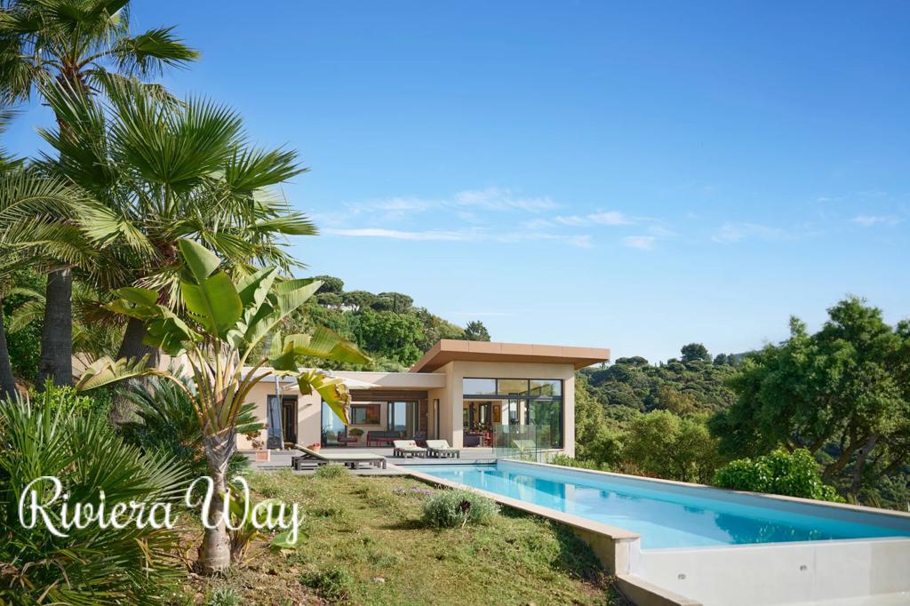 10 room villa in La Croix-Valmer, photo #10, listing #102842418
