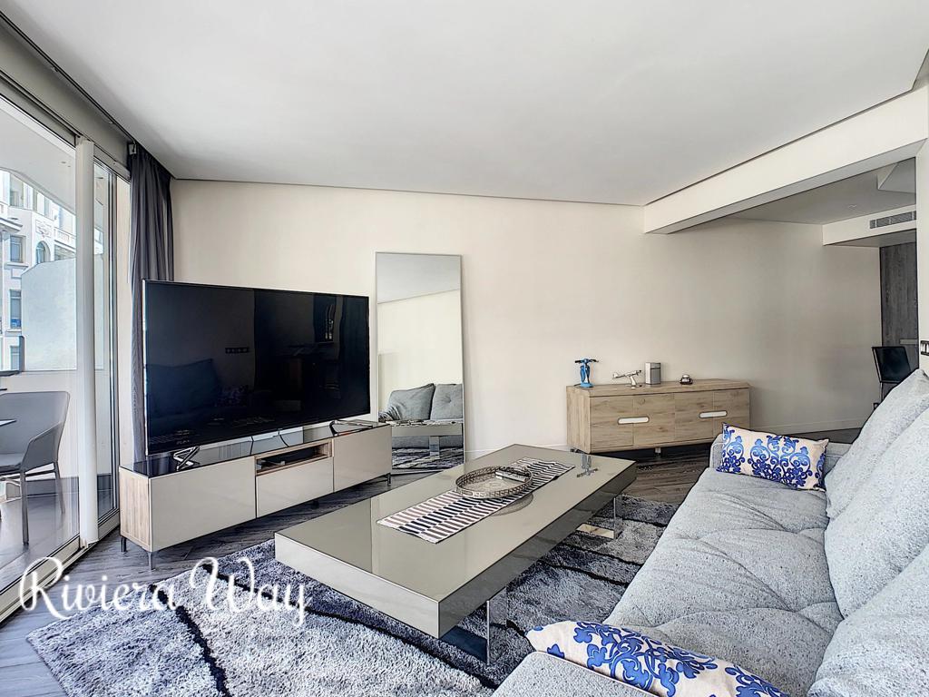 2 room apartment in Cannes, photo #4, listing #106464372