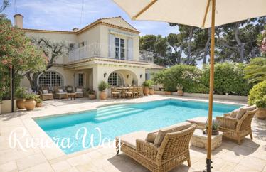 5 room villa in Antibes