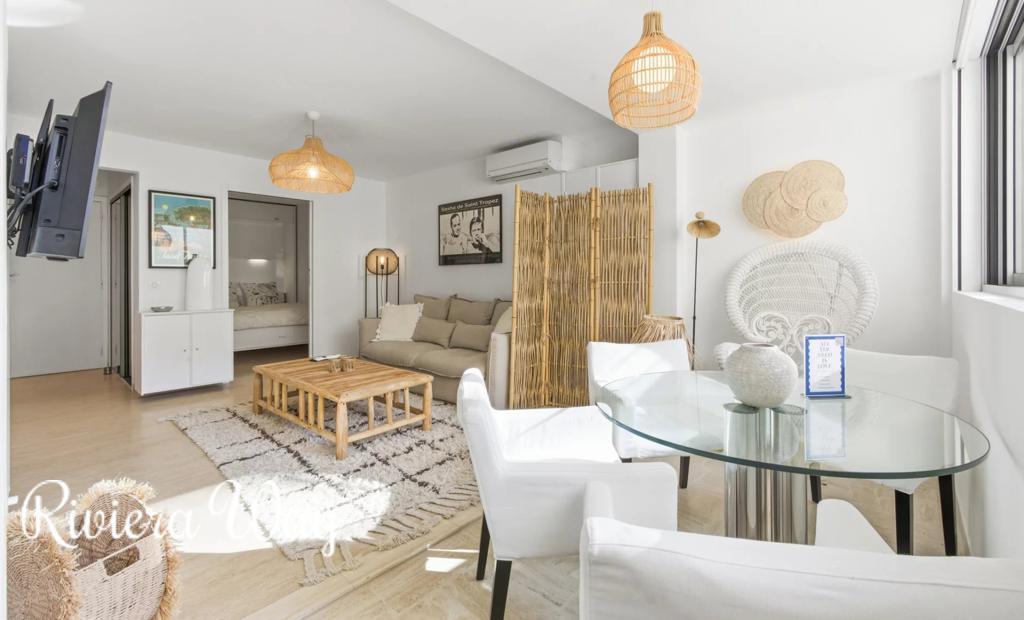 3 room apartment in Cannes, photo #1, listing #105884940