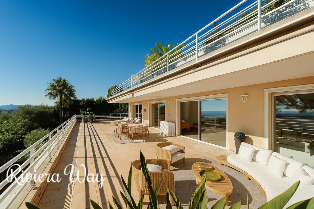 5 room apartment in Le Cannet, photo #2, listing #104508306