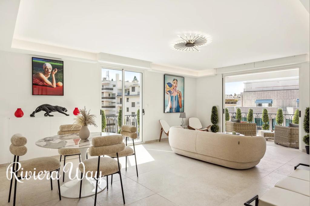 3 room apartment in Cannes, photo #7, listing #102865980