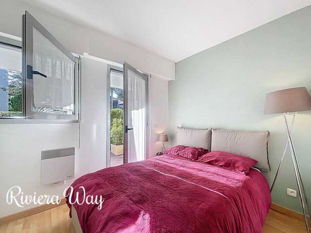 2 room apartment in Cap d'Antibes, photo #4, listing #105362166