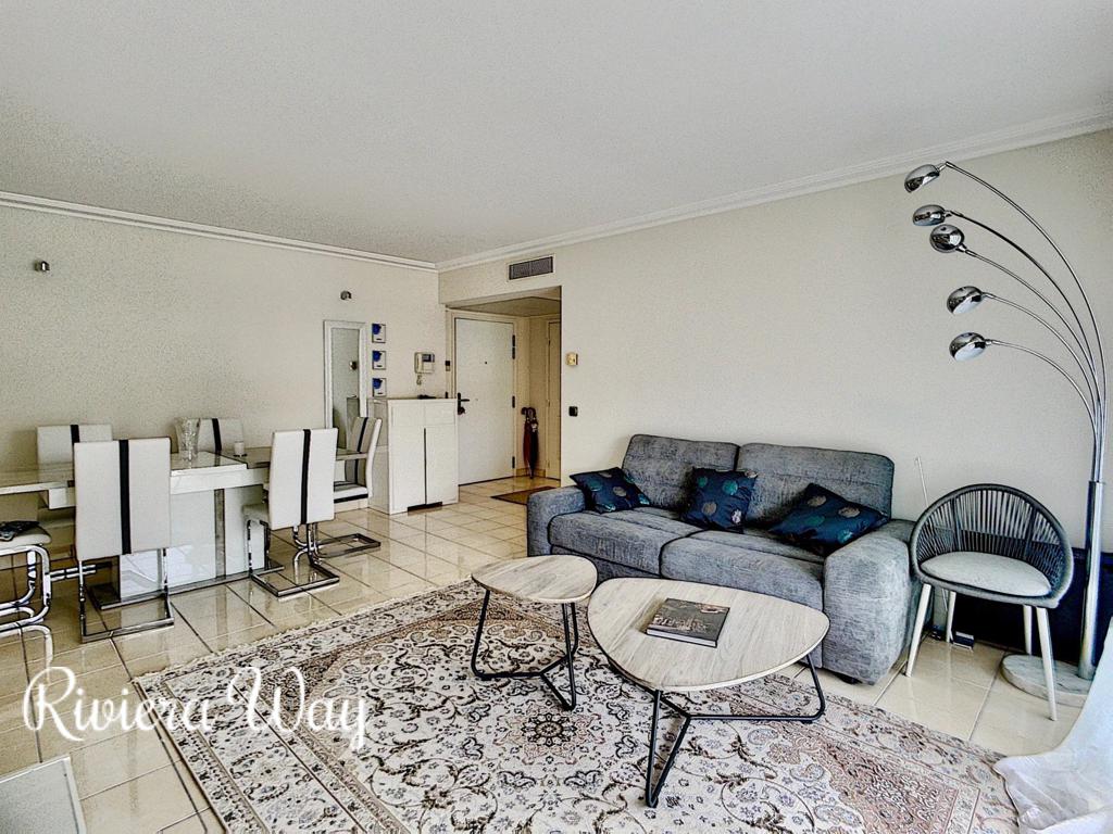 3 room apartment in Cannes, photo #4, listing #105801066