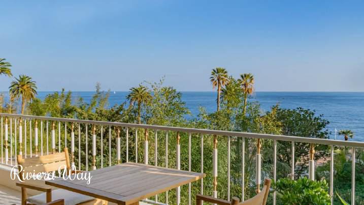 4 room apartment in Port Palm Beach, 103 m², photo #1, listing #103235286