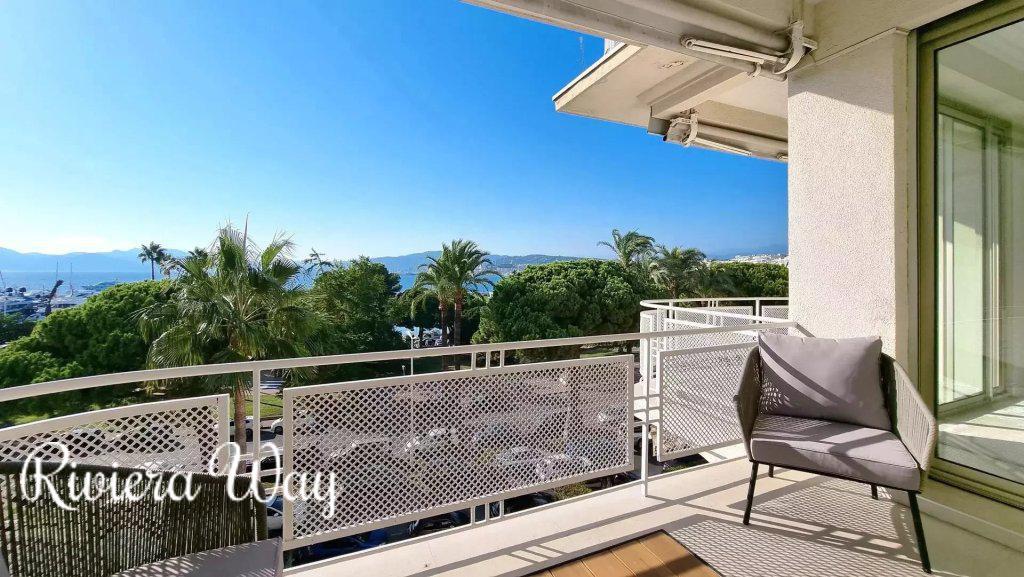 3 room apartment in Cannes, 95 m², photo #1, listing #103219284