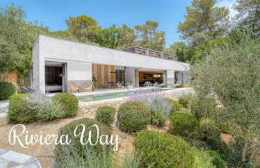 Villa in Valbonne