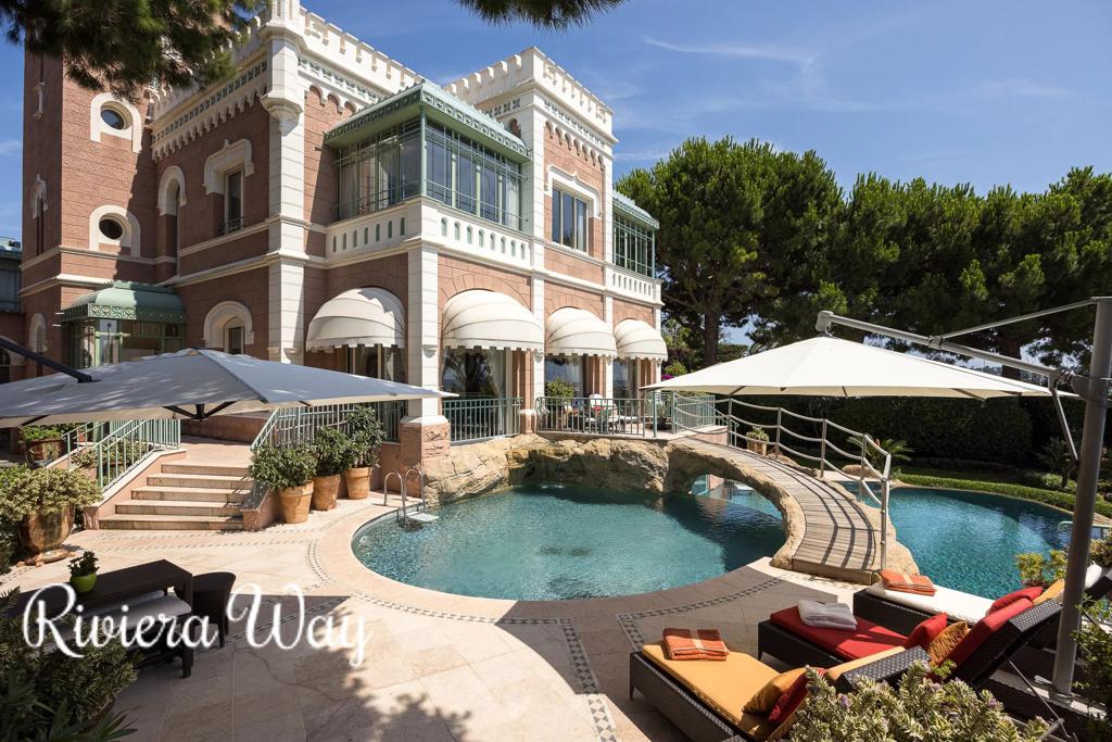 9 room villa in Cap d'Antibes, photo #5, listing #106382766