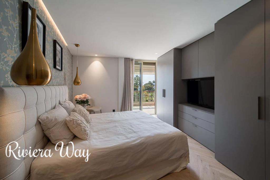 3 room apartment in Boulevard de la Croisette, photo #9, listing #105923412