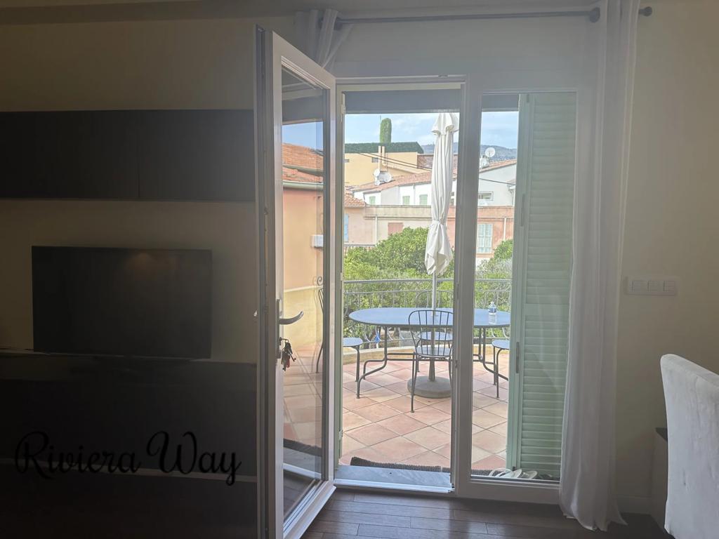 3 room apartment in Villefranche-sur-Mer, photo #3, listing #96523896
