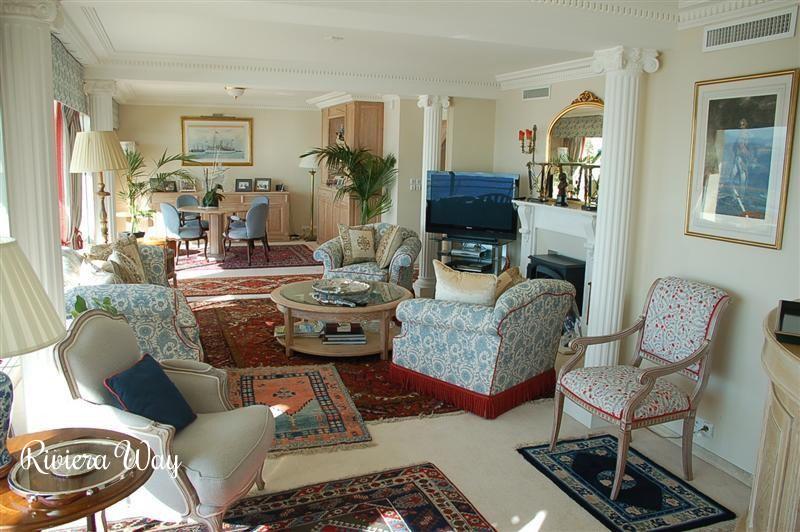 Apartment in Antibes, 385 m², photo #2, listing #38523282