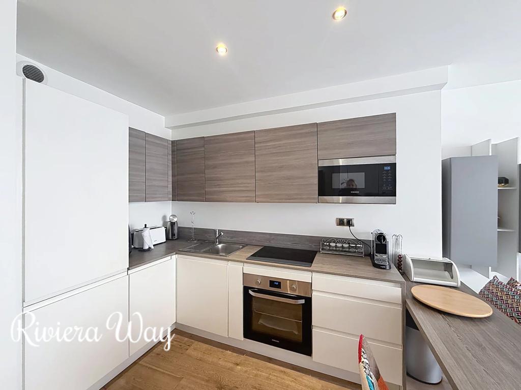 2 room apartment in Cannes, photo #6, listing #107078706