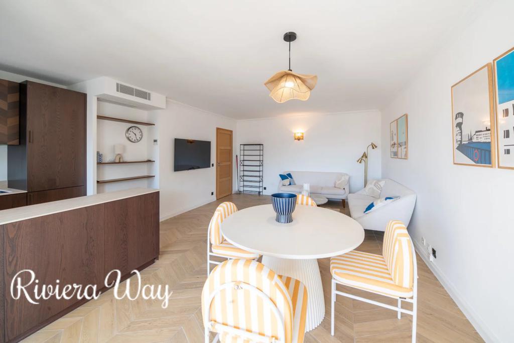 3 room apartment in Cannes, photo #3, listing #106781136