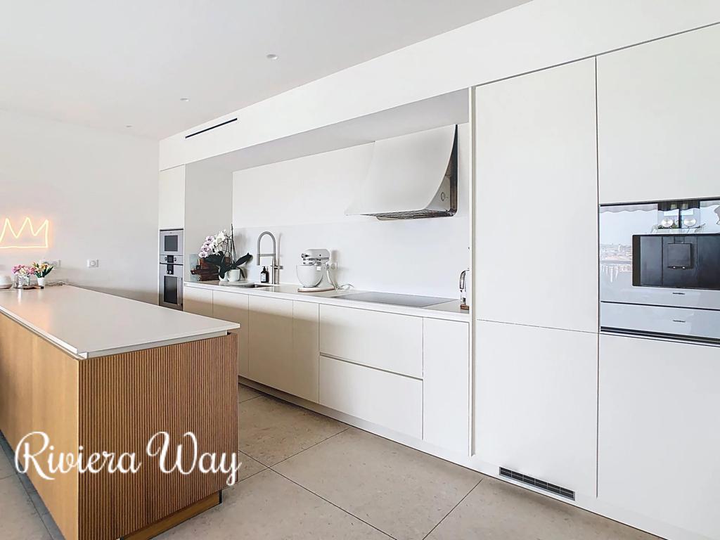 3 room apartment in Cannes, photo #7, listing #103031880