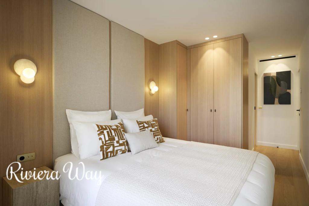 3 room apartment in Cannes, photo #9, listing #106147188