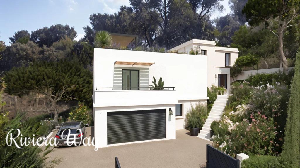 6 room villa in Saint-Raphaël, photo #10, listing #104069238