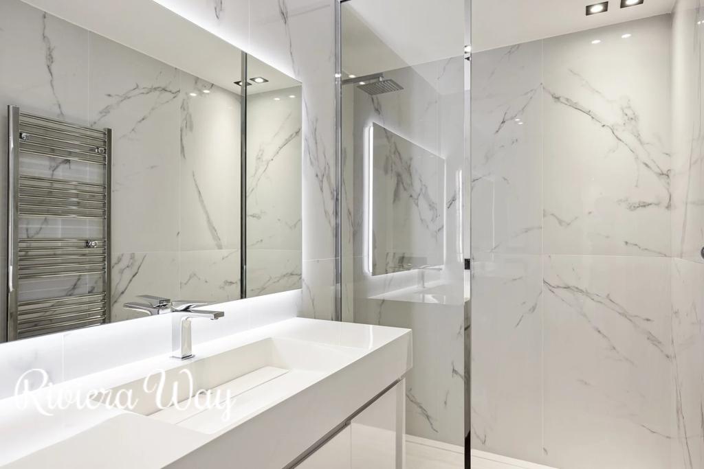3 room apartment in Cannes, photo #3, listing #104082468
