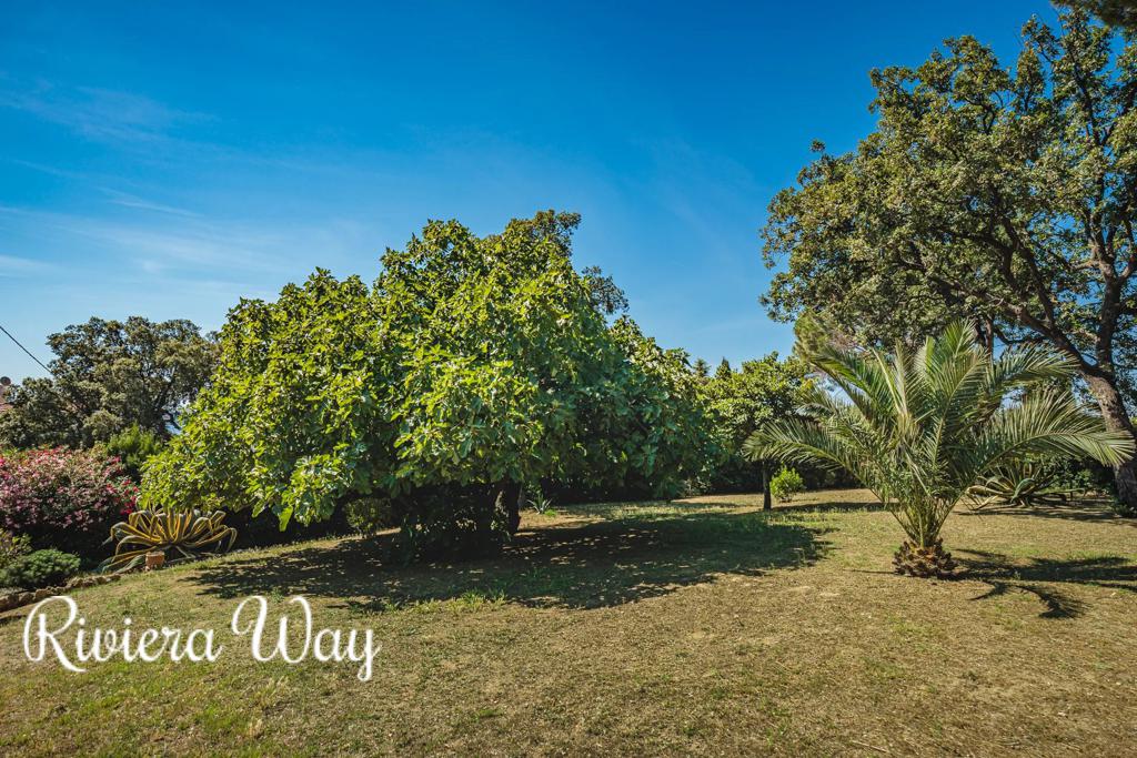 6 room villa in Grimaud, photo #3, listing #104480586